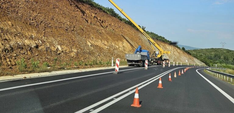 Εργασίες συντήρησης στην 30ή επαρχιακή οδό (Ρύσιο – Ταγαράδες – Αγία Παρασκευή – Σουρωτή – Βασιλικά) από την ΠΚΜ